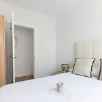 Elegante En Puertochico Appartement
